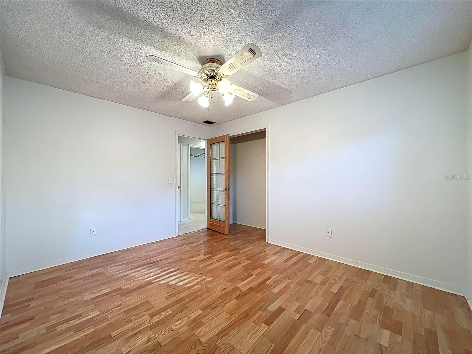 Image 22 of 53 For 576 Indigo Road