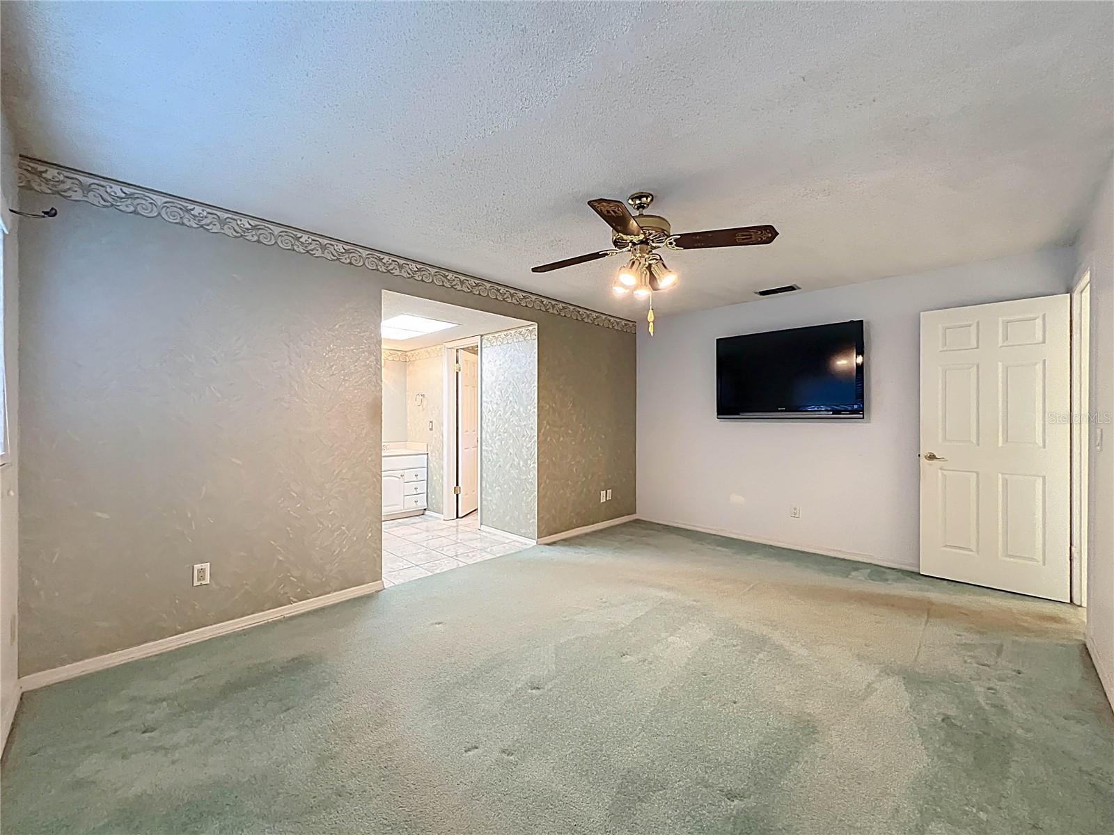 Image 29 of 53 For 576 Indigo Road