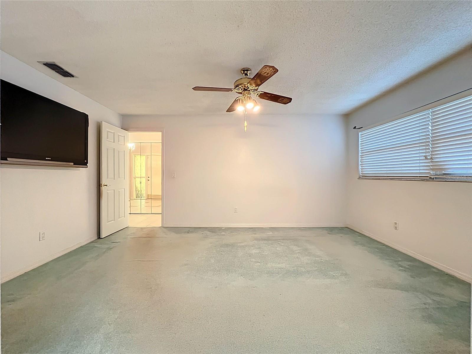 Image 30 of 53 For 576 Indigo Road