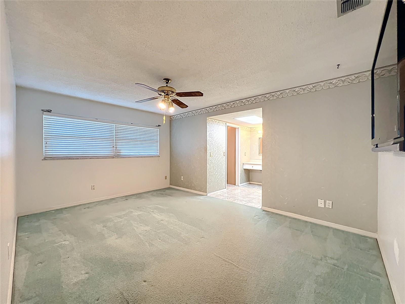 Image 31 of 53 For 576 Indigo Road