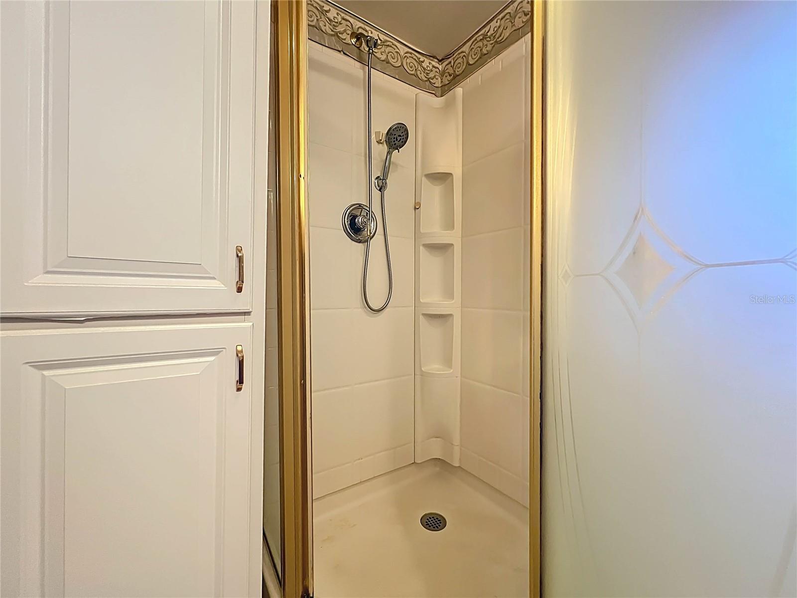 Image 38 of 53 For 576 Indigo Road