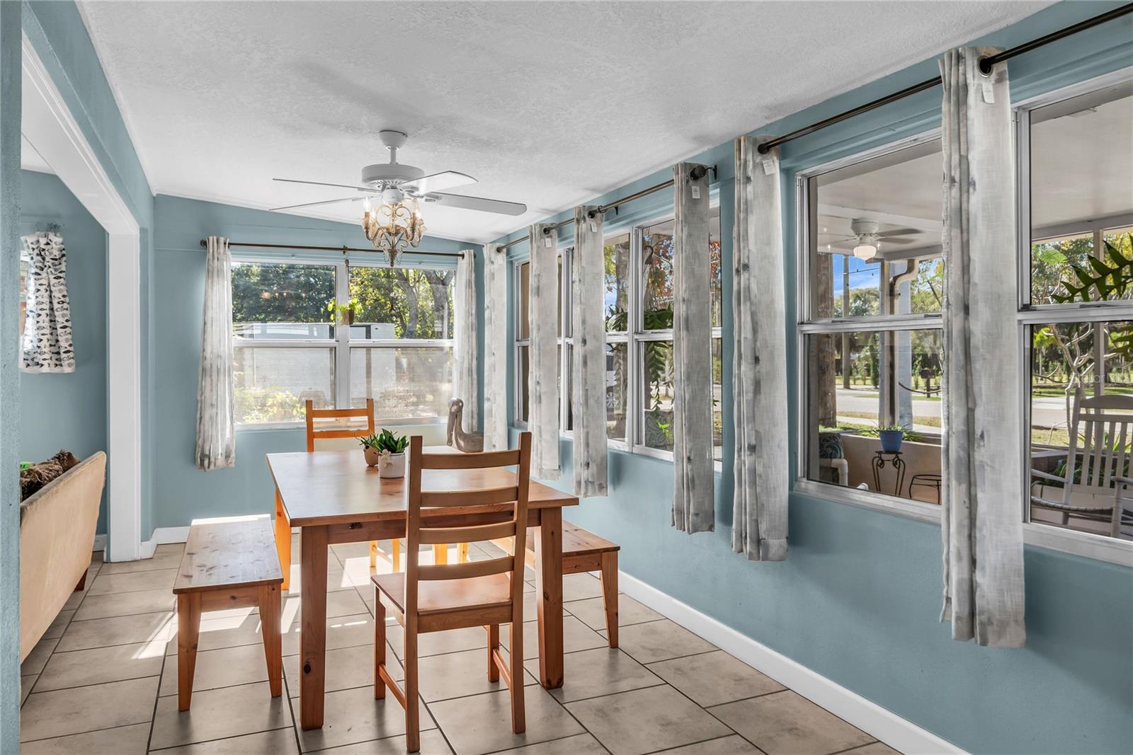 Image 10 of 44 For 7621 Daetwyler Drive