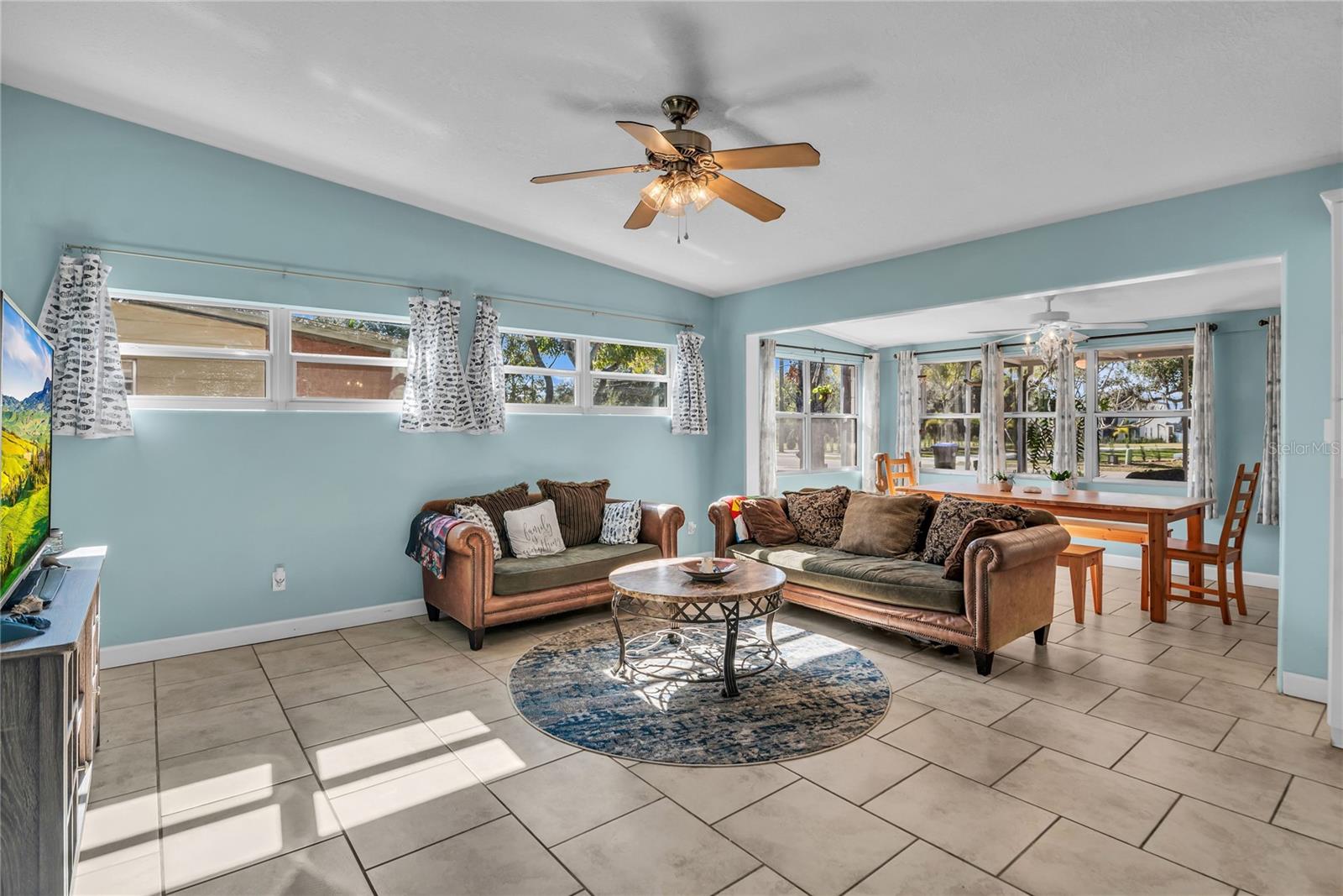 Image 12 of 44 For 7621 Daetwyler Drive