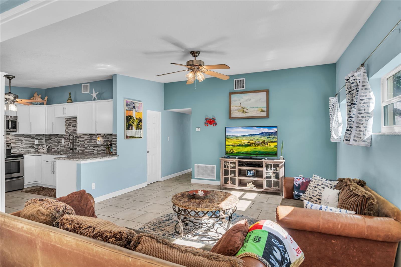 Image 15 of 44 For 7621 Daetwyler Drive