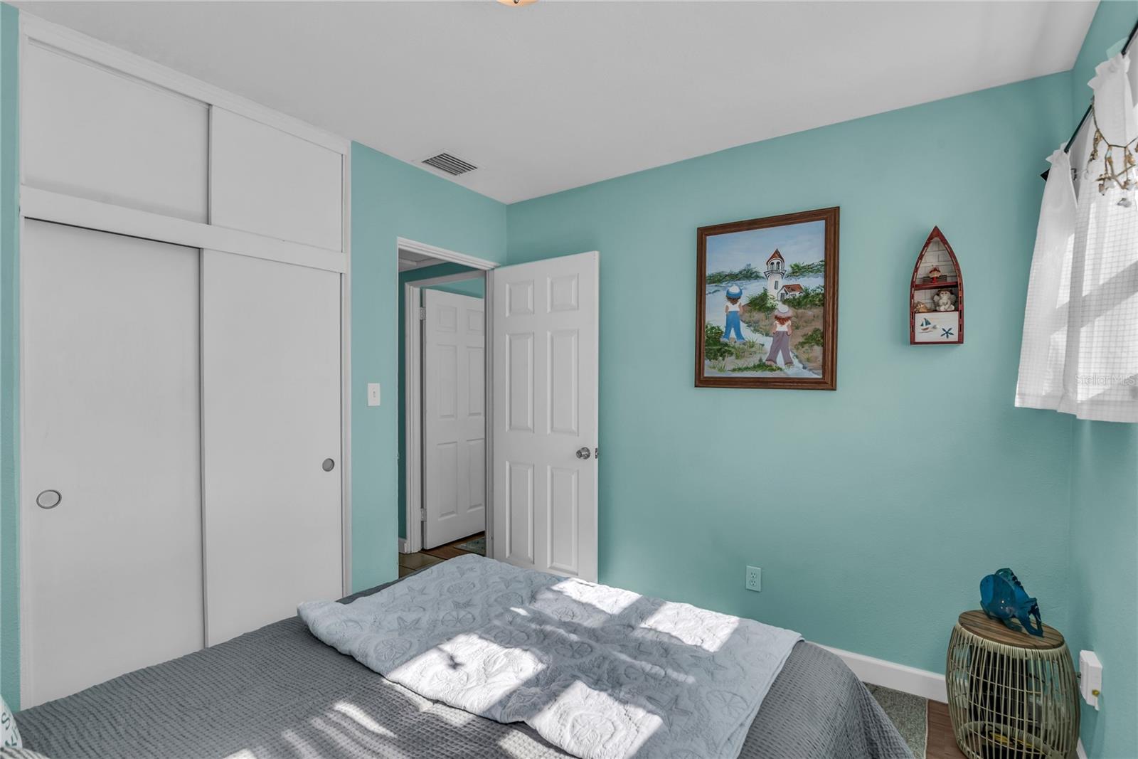 Image 23 of 44 For 7621 Daetwyler Drive