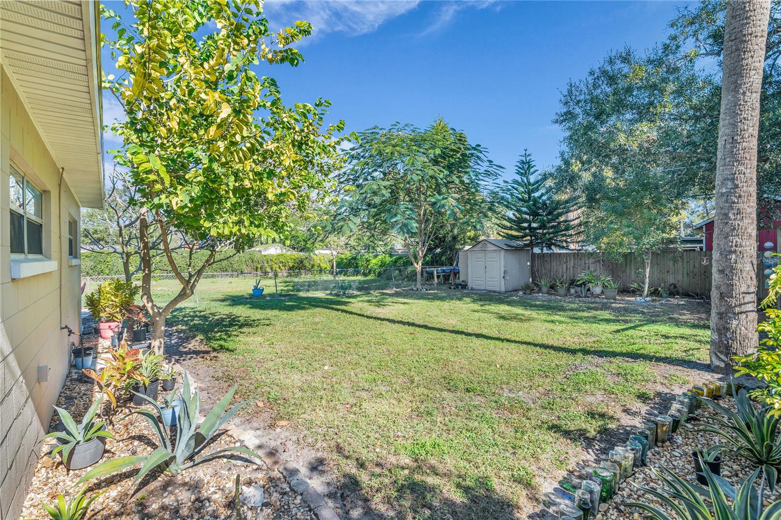 Image 38 of 44 For 7621 Daetwyler Drive