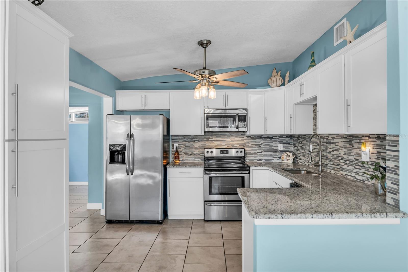 Image 7 of 44 For 7621 Daetwyler Drive