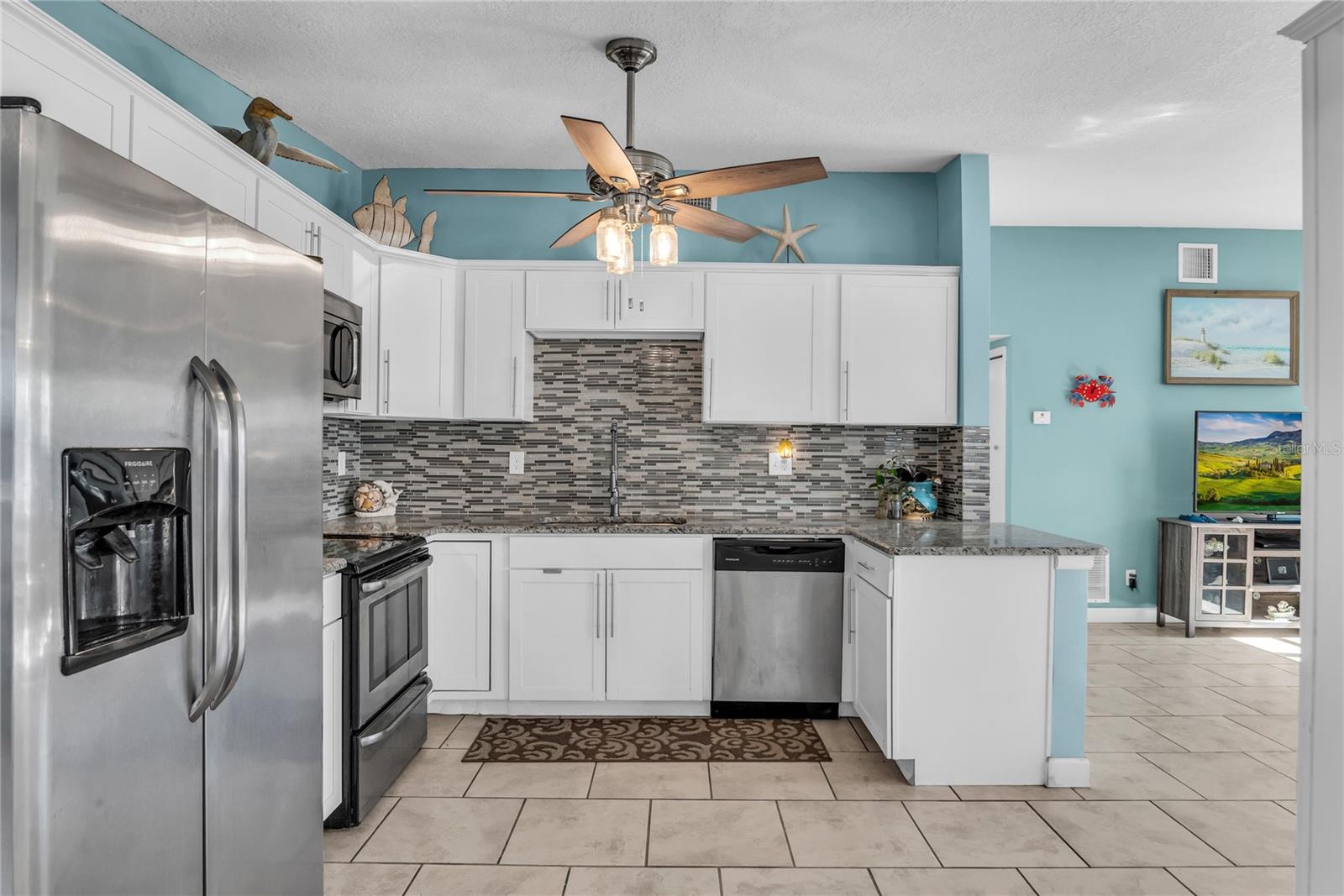 Image 8 of 44 For 7621 Daetwyler Drive