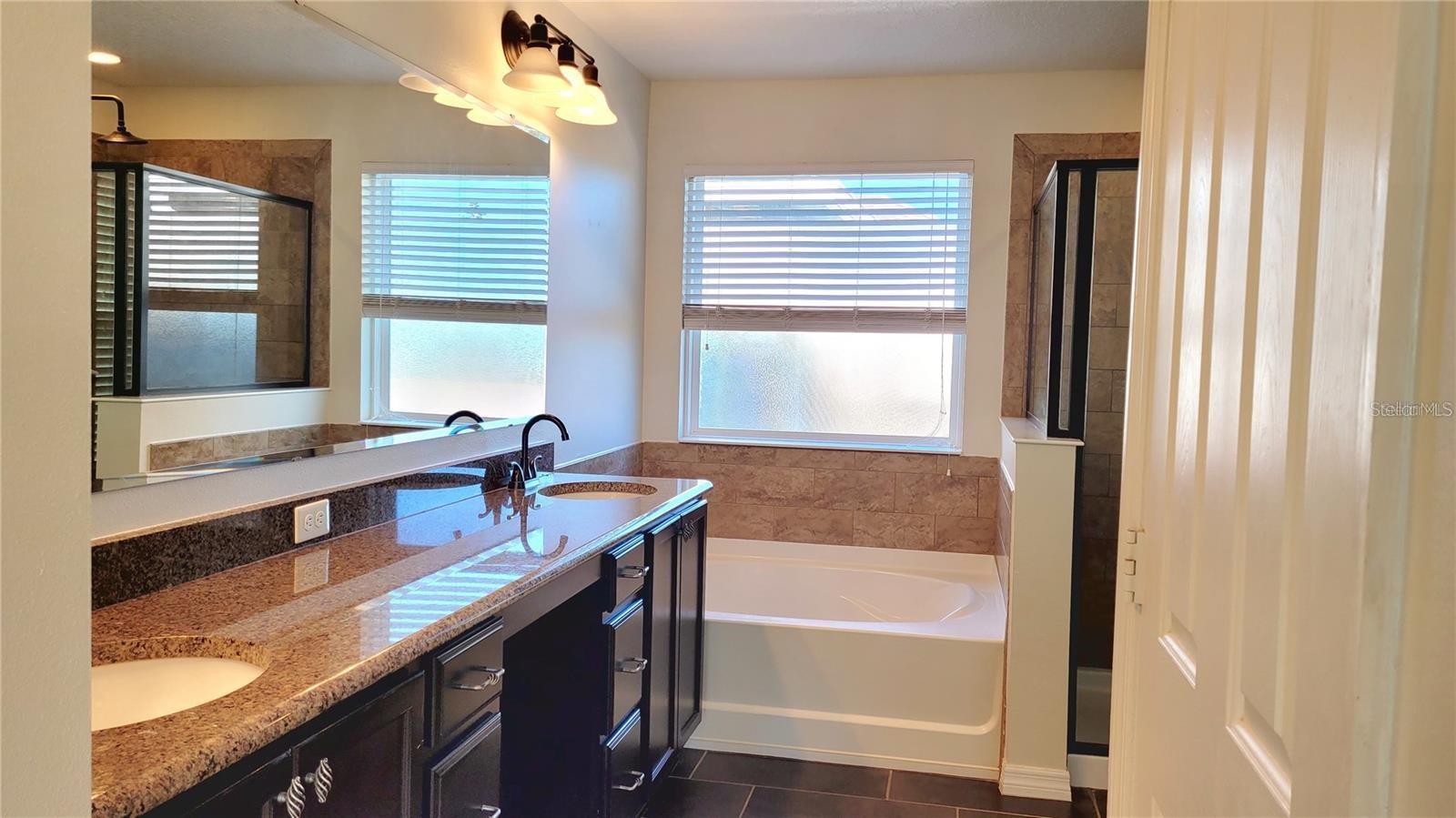 Image 17 of 32 For 7905 Iceland Gull Street