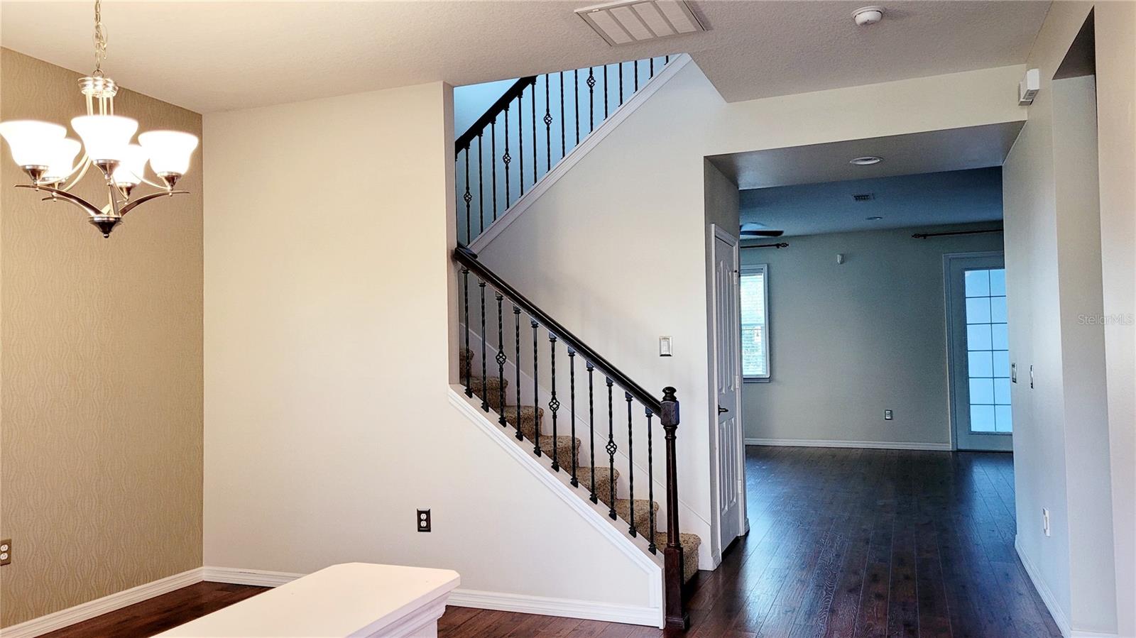 Image 5 of 32 For 7905 Iceland Gull Street