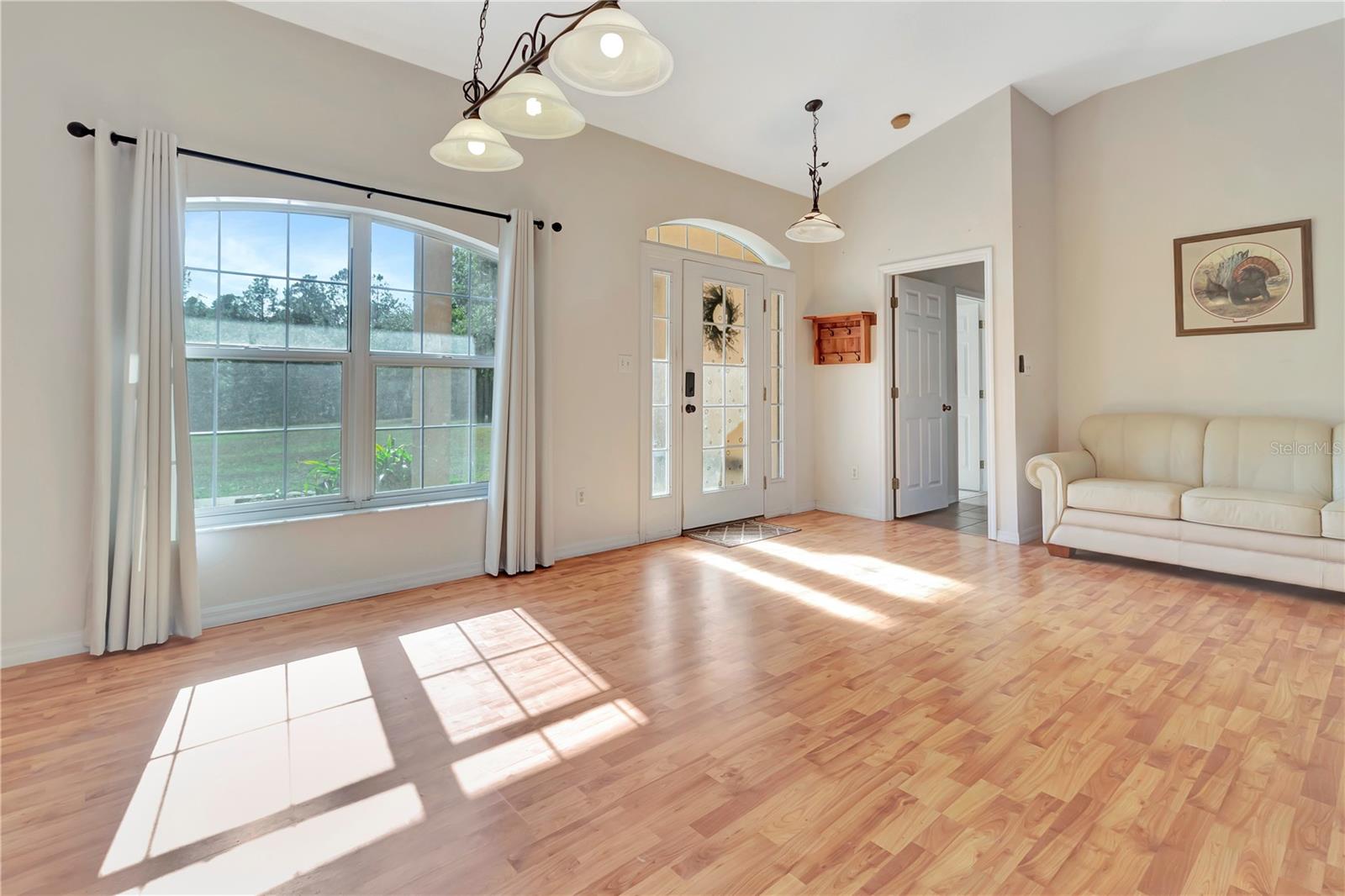 Image 18 of 48 For 18611 Clark Road