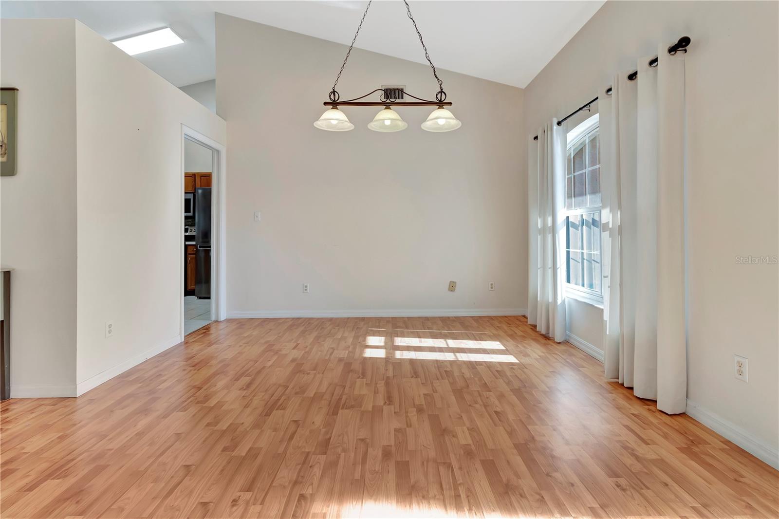 Image 19 of 48 For 18611 Clark Road