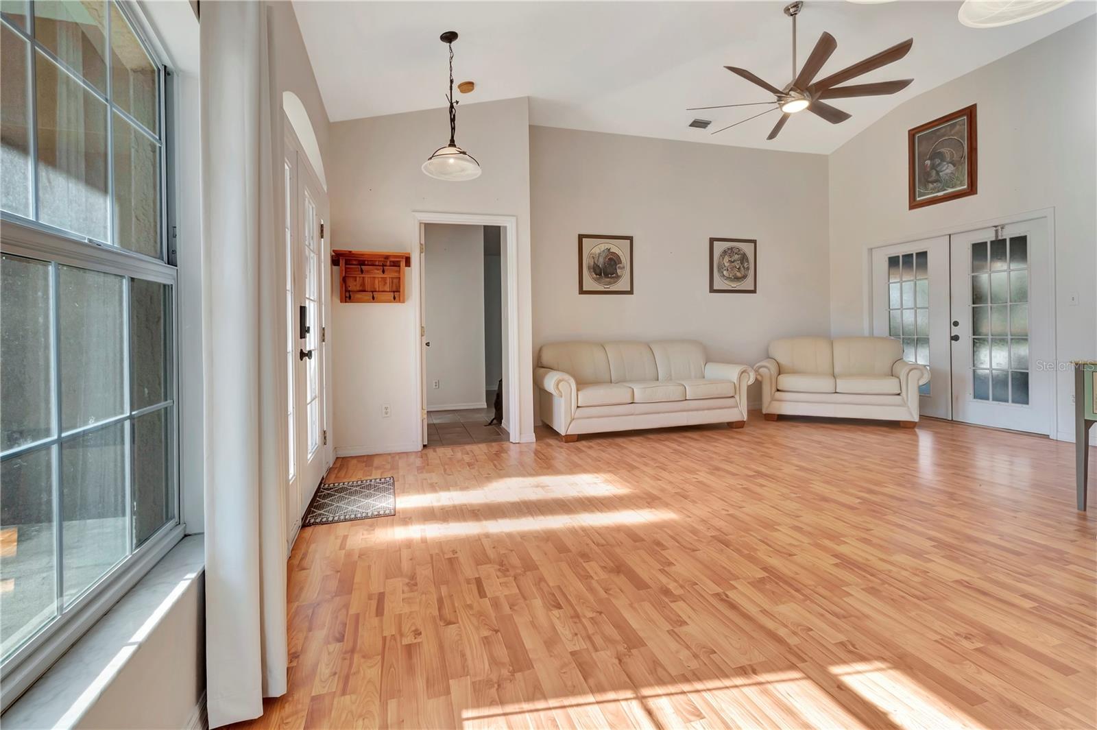 Image 20 of 48 For 18611 Clark Road