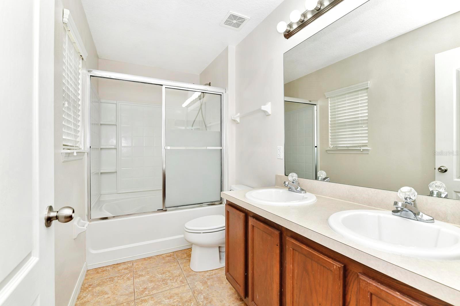 Image 17 of 31 For 1683 Buckeye Falls Way