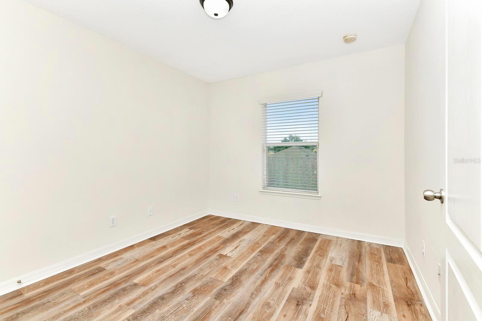 Image 21 of 31 For 1683 Buckeye Falls Way