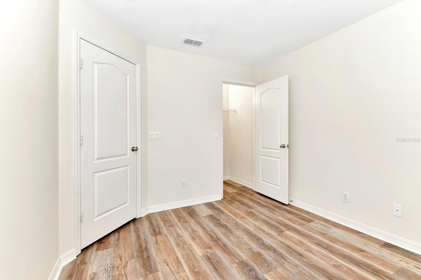 Image 22 of 31 For 1683 Buckeye Falls Way