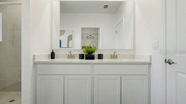 Image 21 of 30 For 31563 Wild Grape Lane