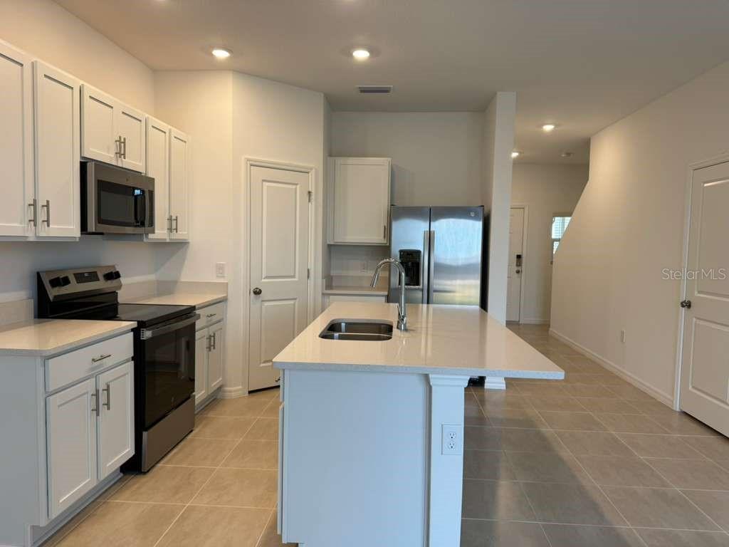 Image 6 of 22 For 7629 Waterscape Drive