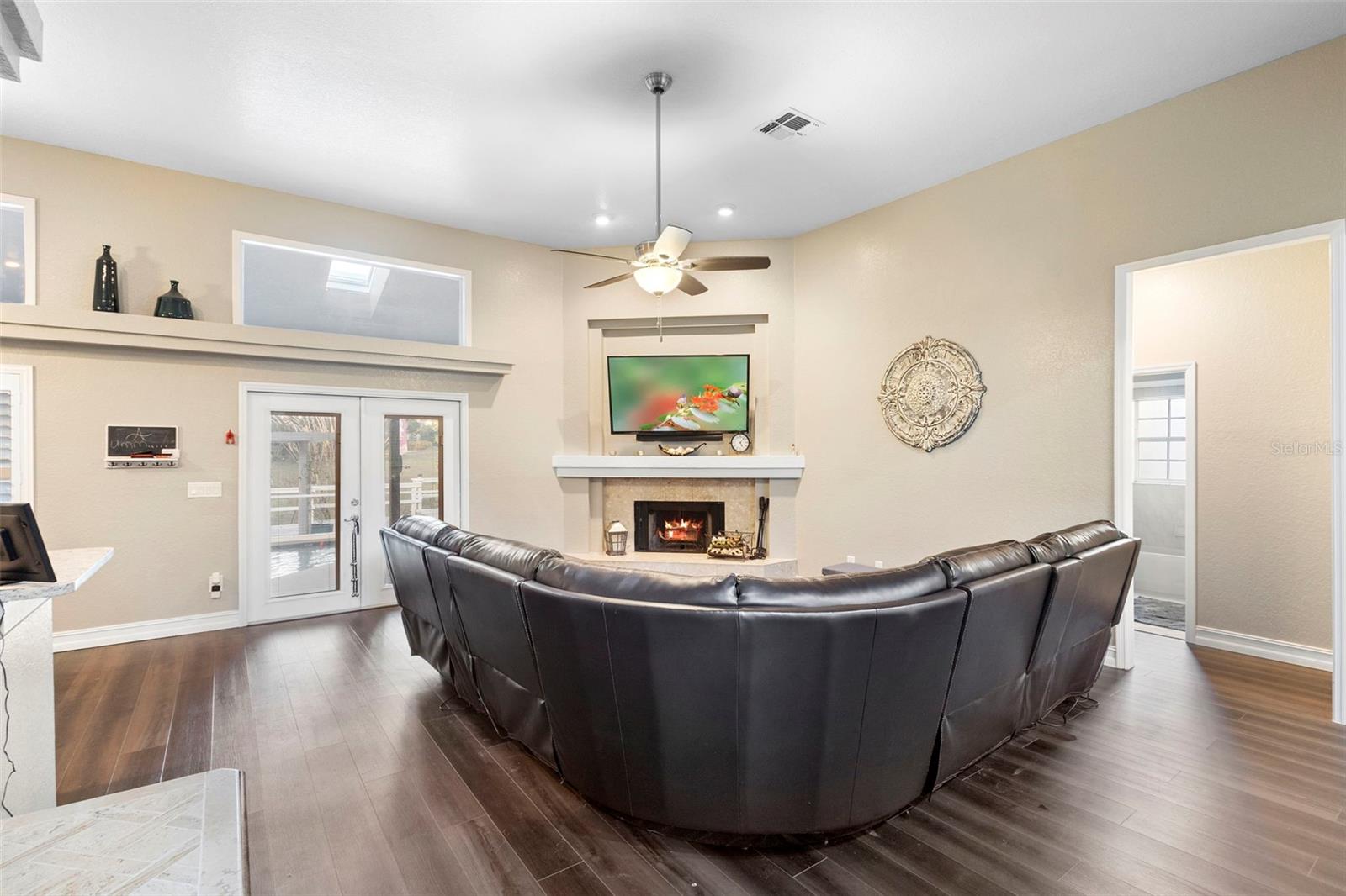 Image 16 of 43 For 1105 Wineberry Court