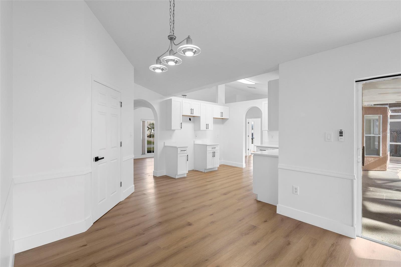 Image 19 of 44 For 4395 Comfort Street