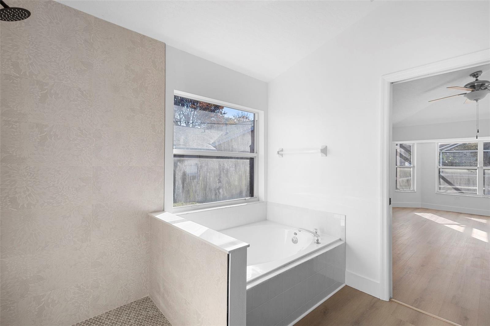 Image 29 of 44 For 4395 Comfort Street