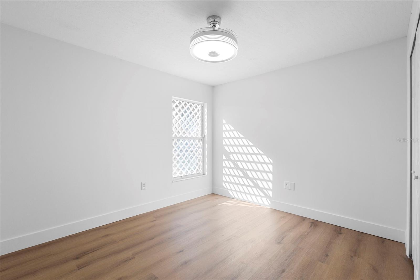 Image 32 of 44 For 4395 Comfort Street