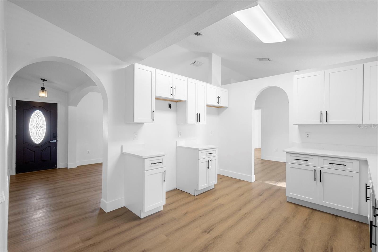 Image 8 of 44 For 4395 Comfort Street