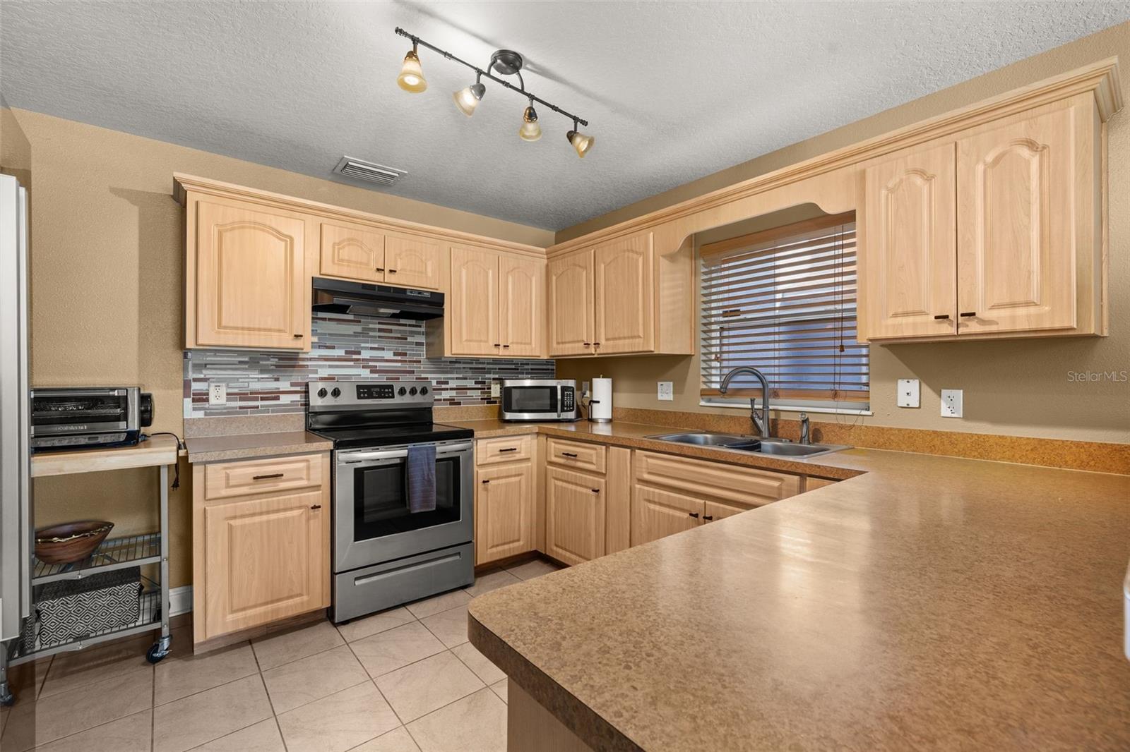 Image 16 of 42 For 4515 Cypress Street