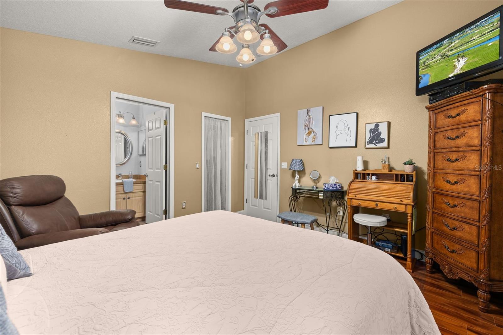 Image 30 of 42 For 4515 Cypress Street