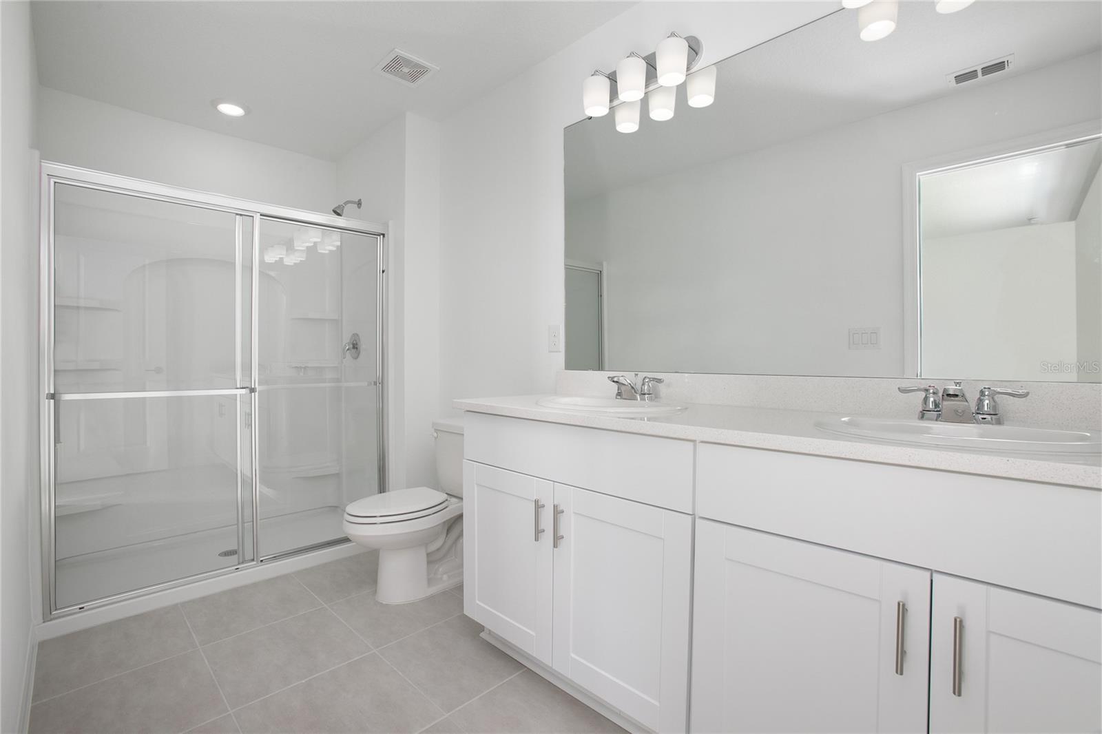 Image 19 of 36 For 184 River Front Way