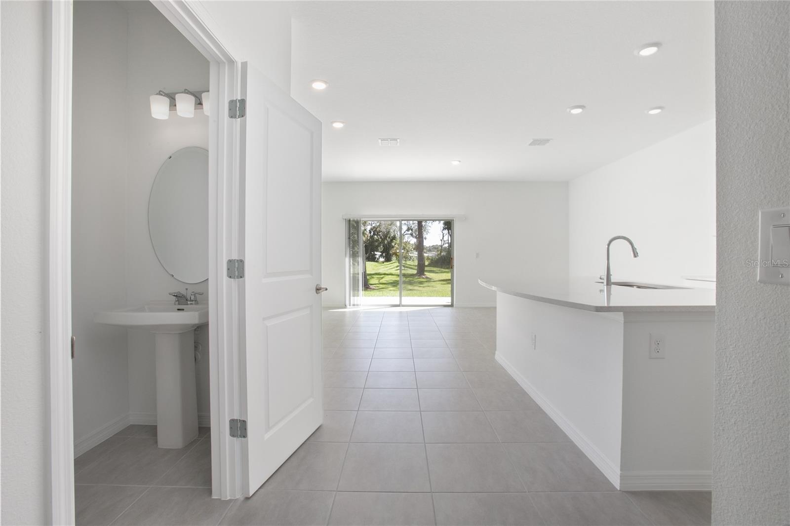 Image 4 of 36 For 184 River Front Way