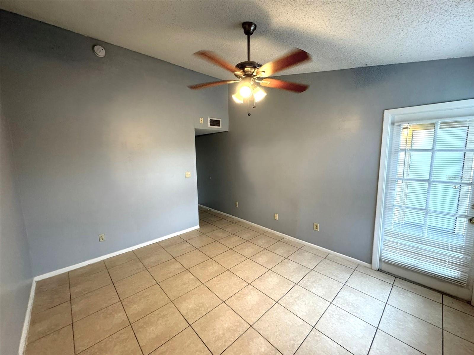 Image 8 of 21 For 1924 Lake Atriums Circle 56