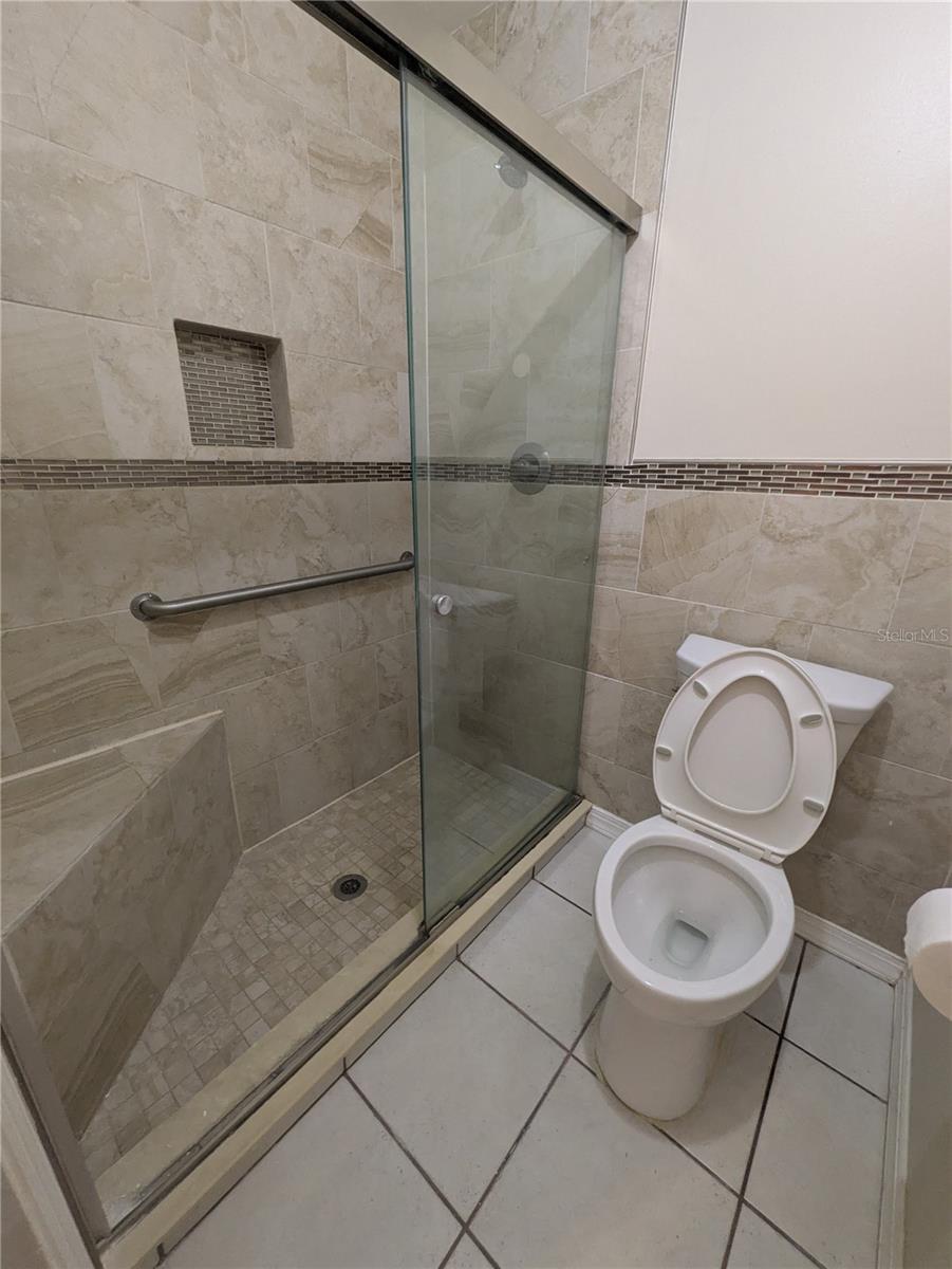 Image 19 of 23 For 506 Harvard Place