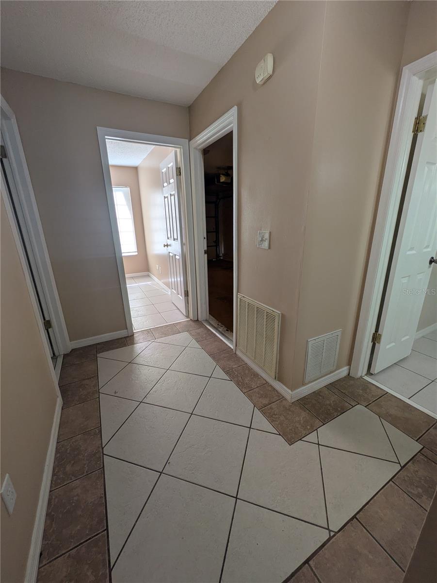 Image 9 of 23 For 506 Harvard Place