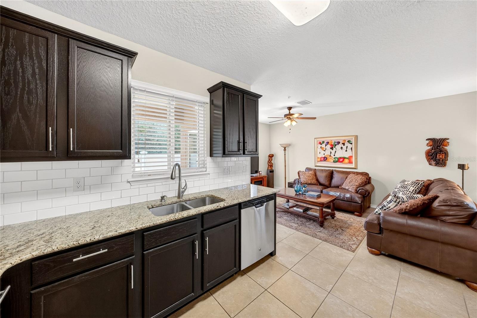 Image 11 of 44 For 2502 Seven Oaks Dr