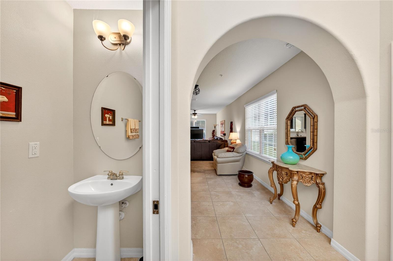 Image 15 of 44 For 2502 Seven Oaks Dr