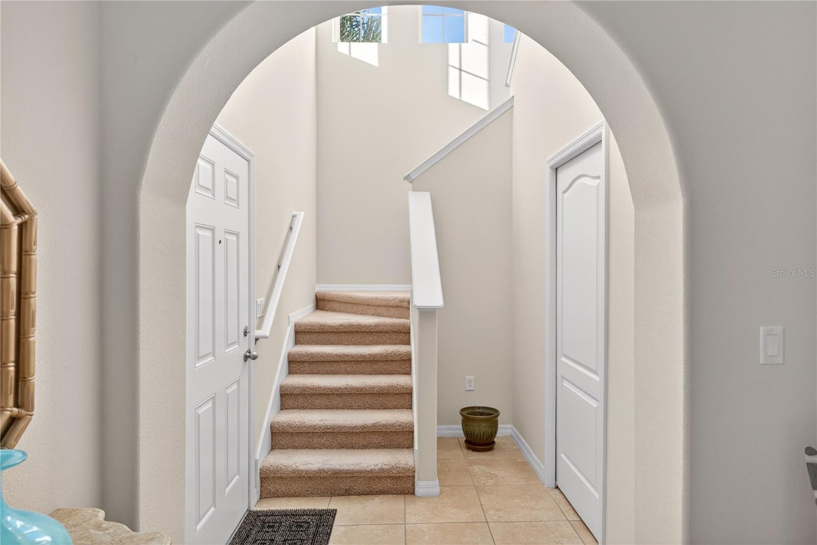 Image 16 of 44 For 2502 Seven Oaks Dr