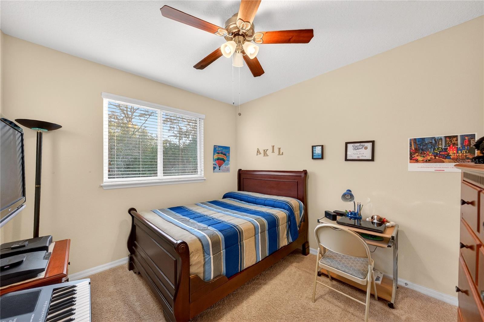 Image 24 of 44 For 2502 Seven Oaks Dr