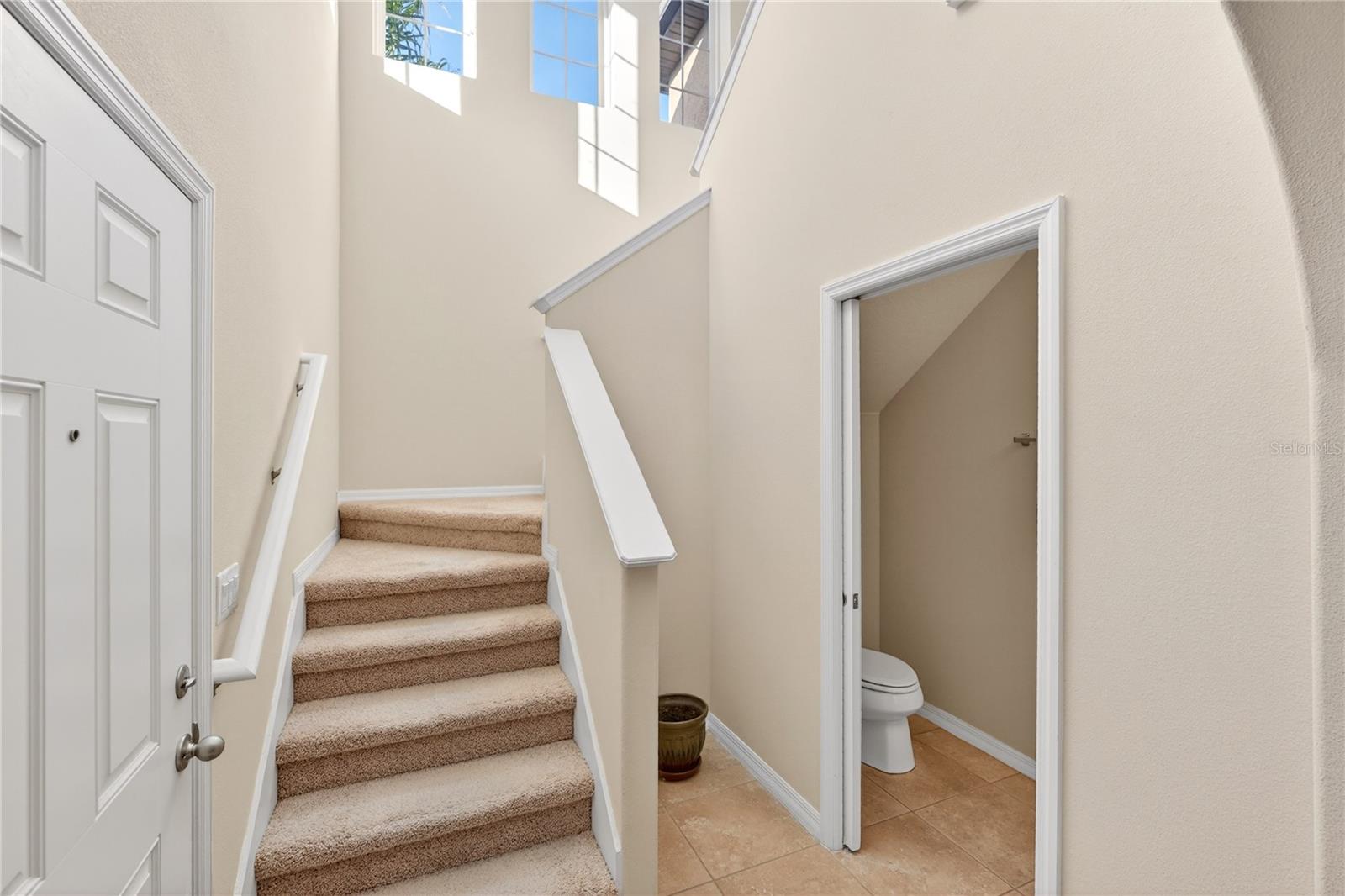 Image 3 of 44 For 2502 Seven Oaks Dr