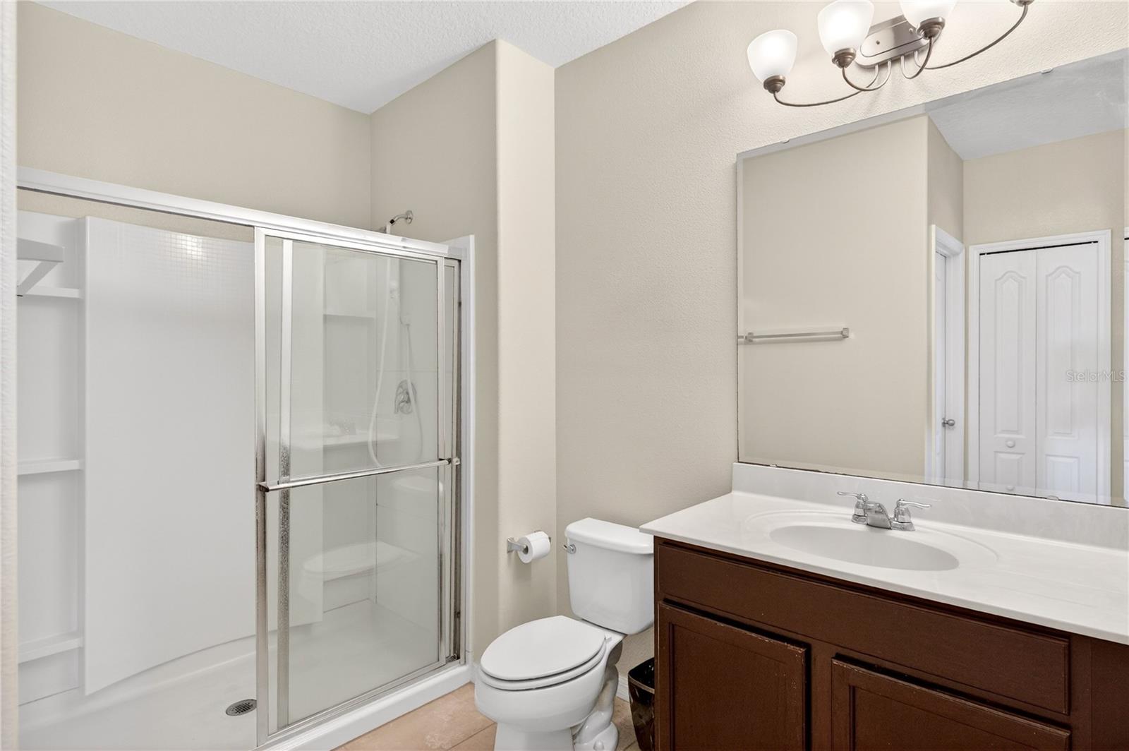 Image 31 of 44 For 2502 Seven Oaks Dr