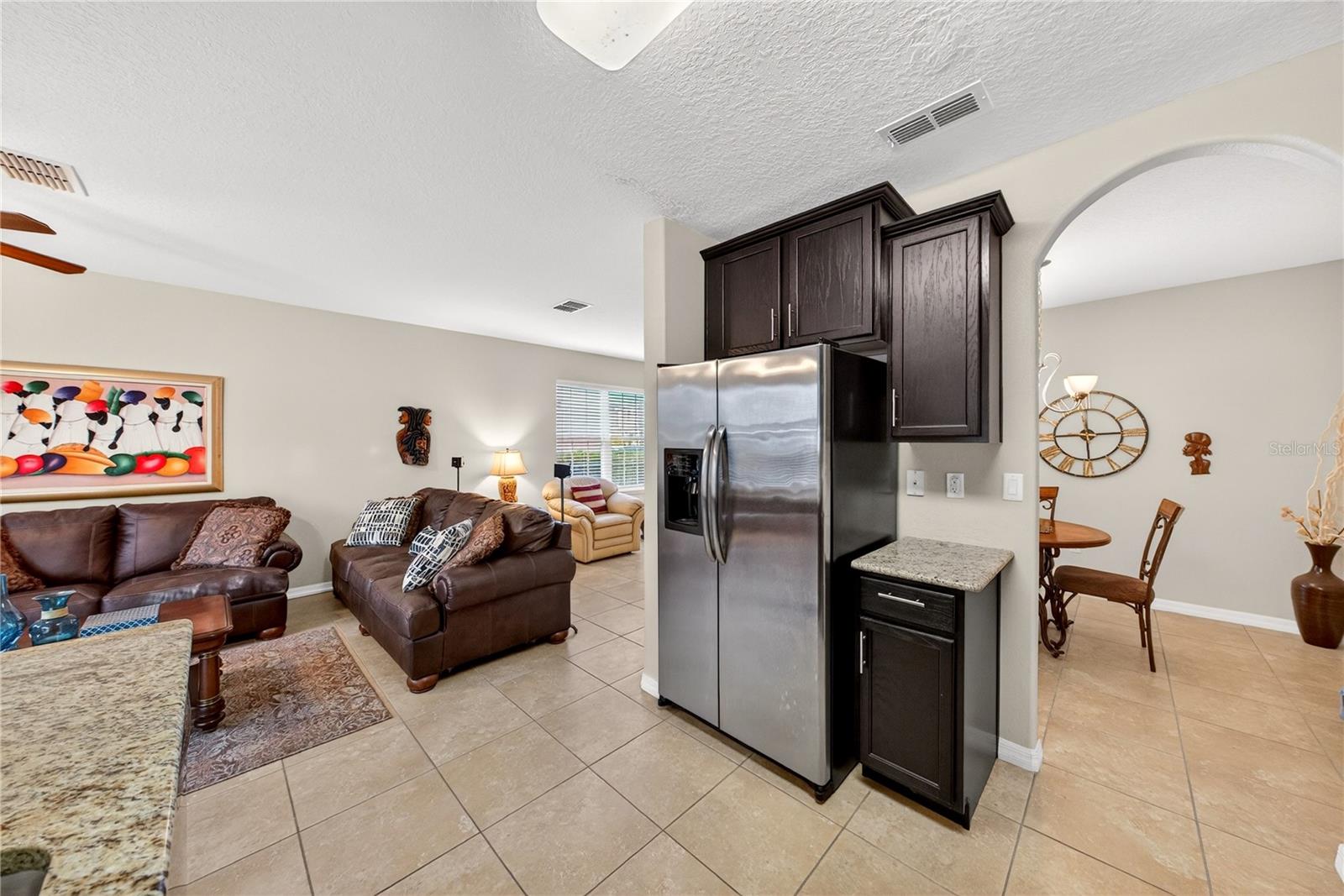 Image 8 of 44 For 2502 Seven Oaks Dr