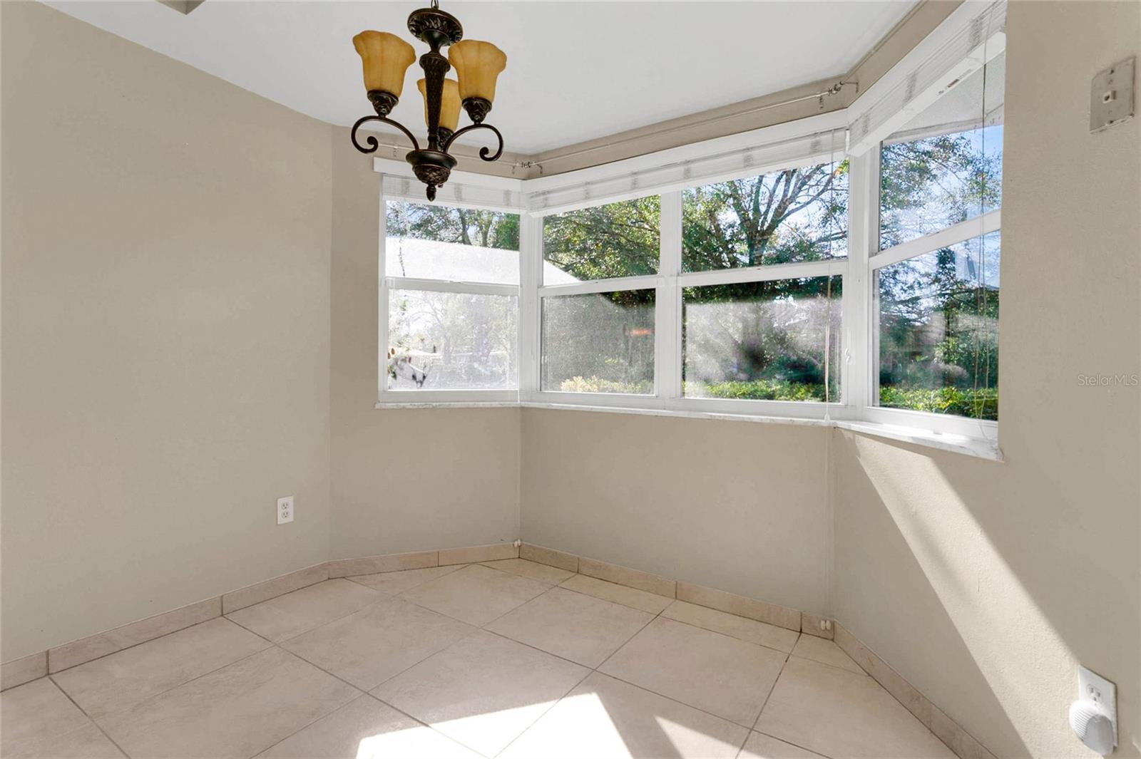 Image 13 of 45 For 732 Ensenada Drive