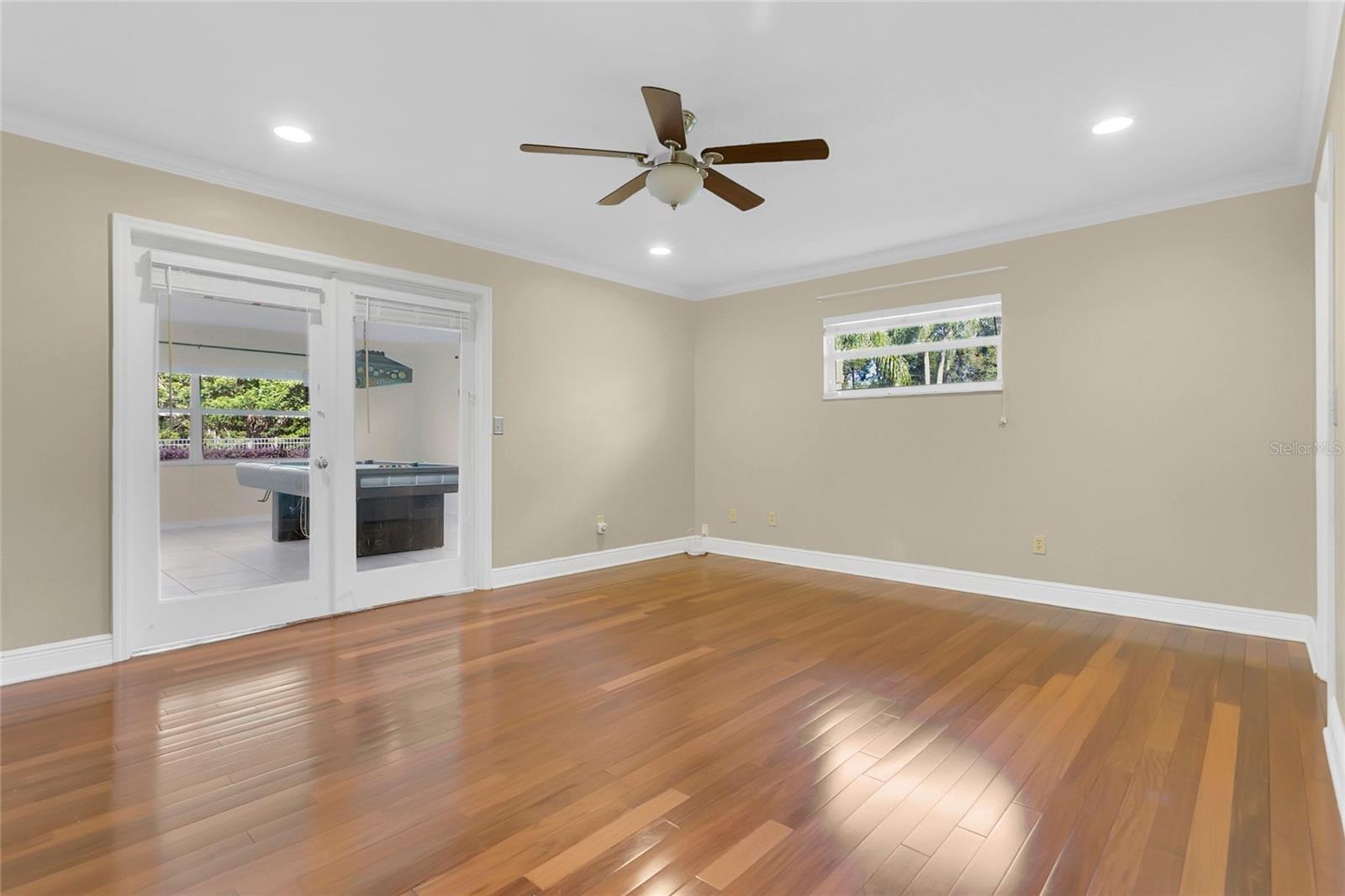 Image 14 of 45 For 732 Ensenada Drive