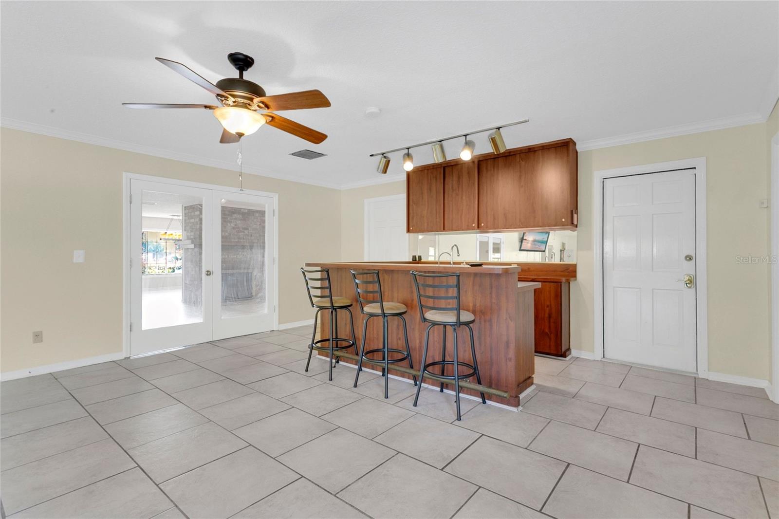 Image 26 of 45 For 732 Ensenada Drive