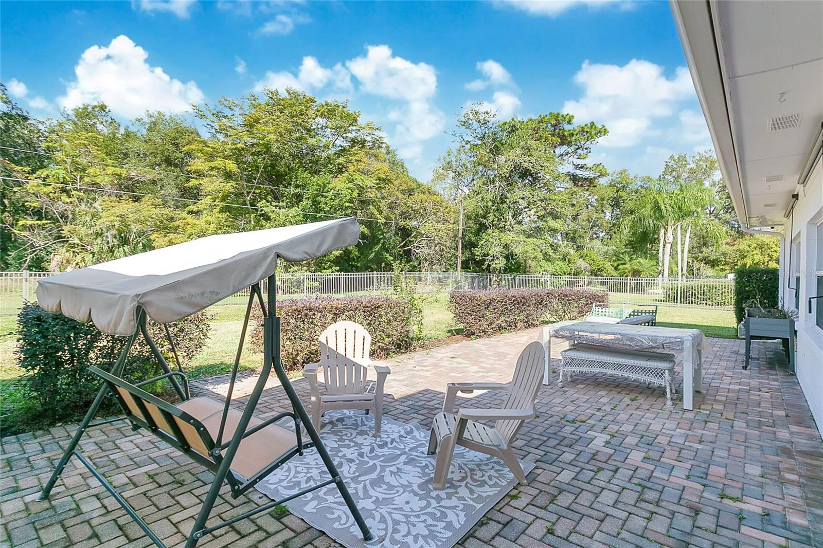 Image 32 of 45 For 732 Ensenada Drive