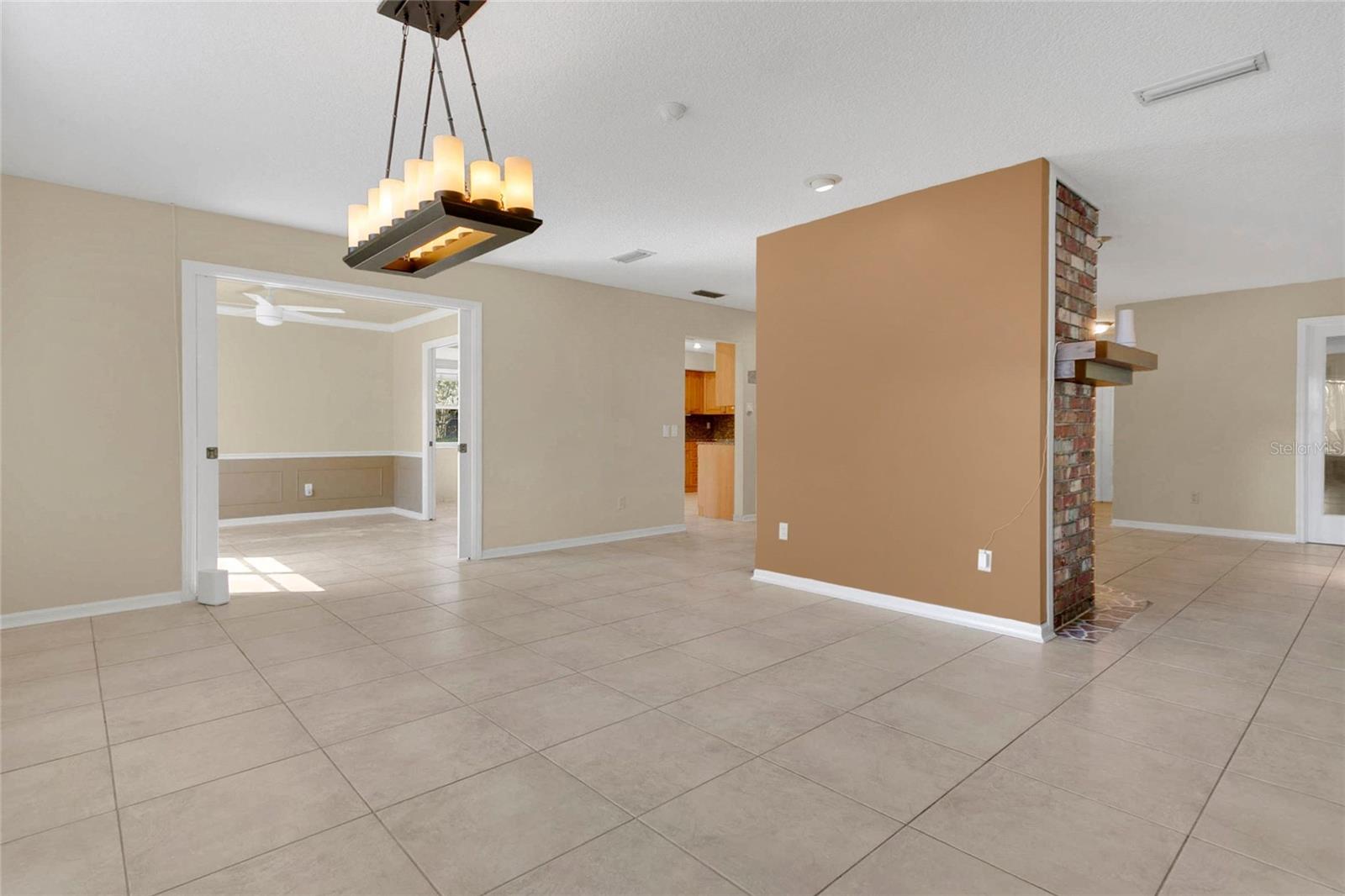 Image 7 of 45 For 732 Ensenada Drive