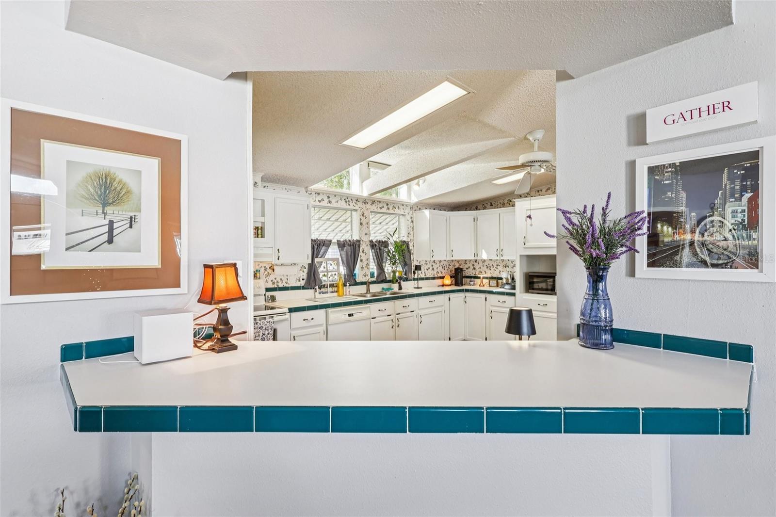 Image 10 of 38 For 176 Florence Boulevard