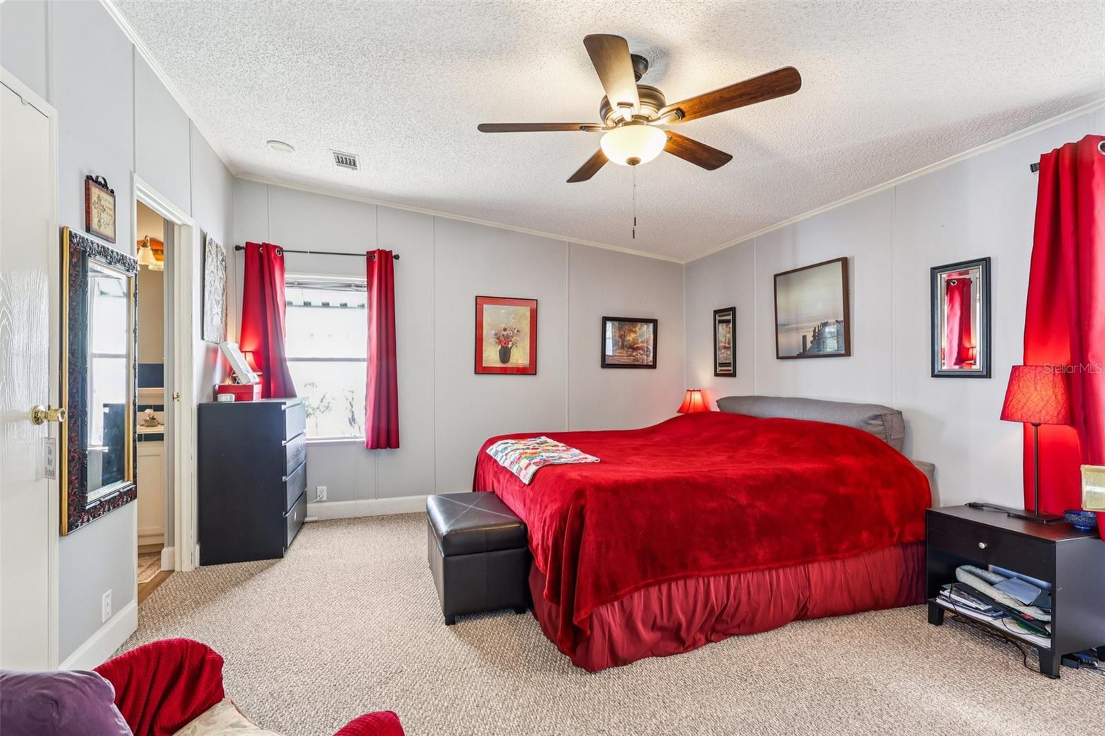 Image 14 of 38 For 176 Florence Boulevard