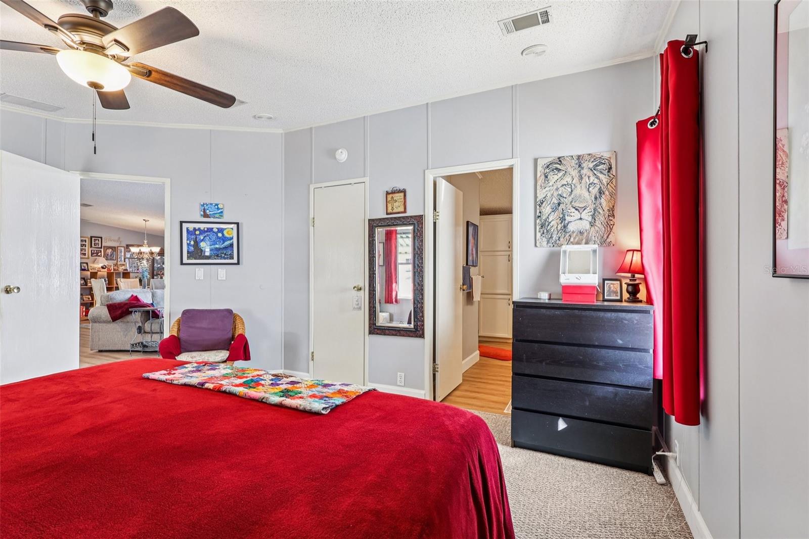 Image 16 of 38 For 176 Florence Boulevard