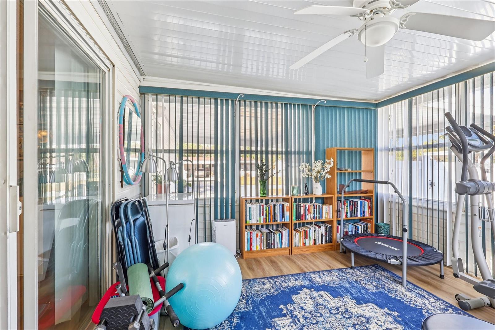 Image 24 of 38 For 176 Florence Boulevard